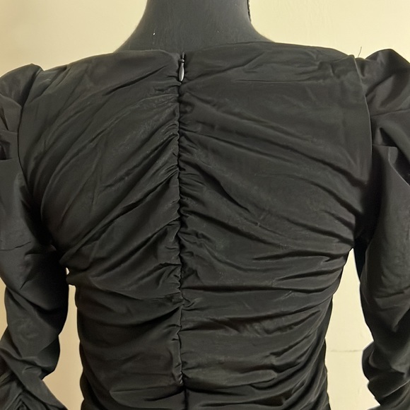 🆕H&M Black Ruched Dress - Size: S - Picture 4 of 7